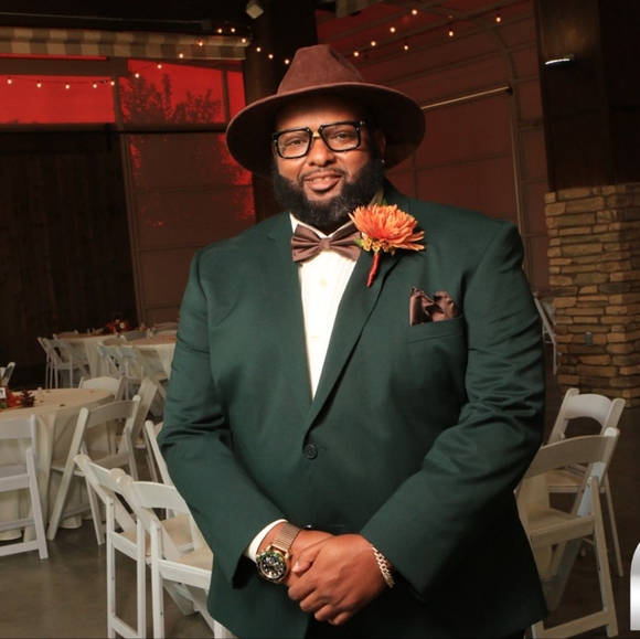 Meet your Posher, Raymond - Picture 5 of 8